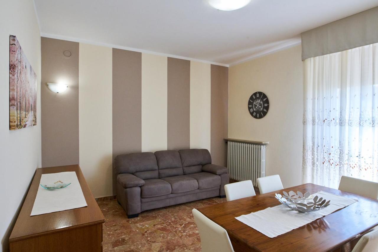 דסנזאנו דל גארדה Cinzia'S Holiday Home מראה חיצוני תמונה