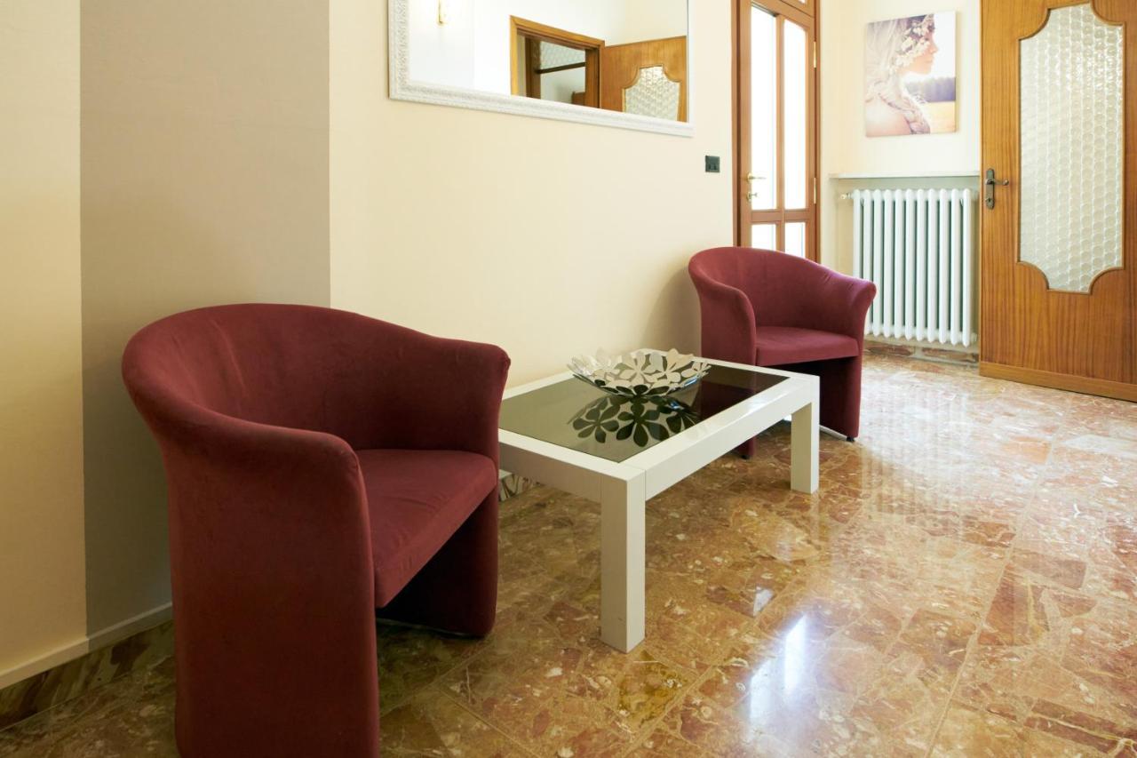 דסנזאנו דל גארדה Cinzia'S Holiday Home מראה חיצוני תמונה